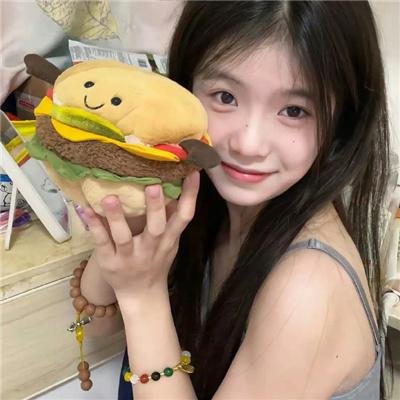 哺乳期的女人